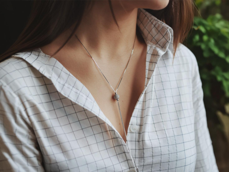 How to Choose the Perfect Pendant for Every Neckline